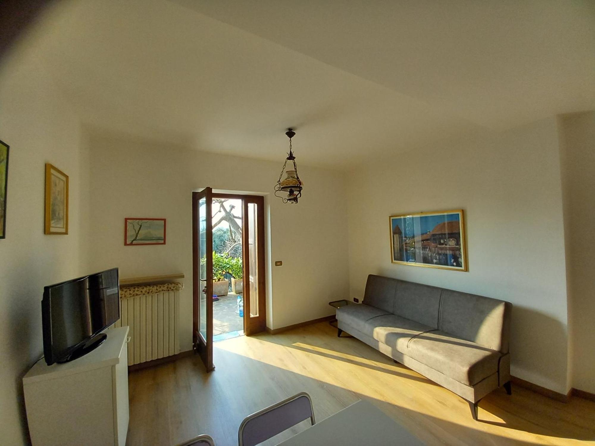 Ferienwohnung Casa Antony Torri Del Benaco Exterior foto